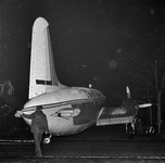 125768 Afbeelding van het nachtelijke transport over de Amersfoortseweg te Soesterberg van een vliegtuig van Channel ...